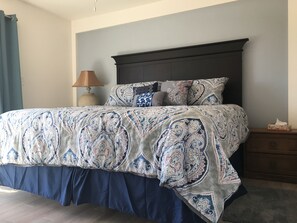 2 habitaciones, tabla de planchar con plancha, internet y ropa de cama 
