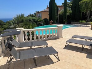 Piscine extérieure