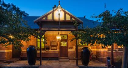 Rent your own Hotel in the Victorian Goldfields