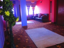 Sala de estar en el lobby
