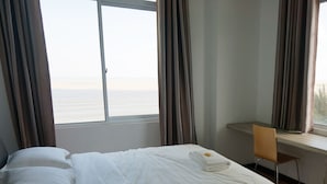 Akoya | Premium bedding, desk, soundproofing, iron/ironing board - StayOn Properties (Miri)
