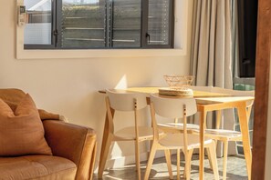 Dining - Twizel Cottages (Twizel)