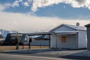 Front of property - evening/night - Twizel Cottages (Twizel)