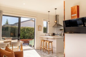 Interior - Twizel Cottages (Twizel)