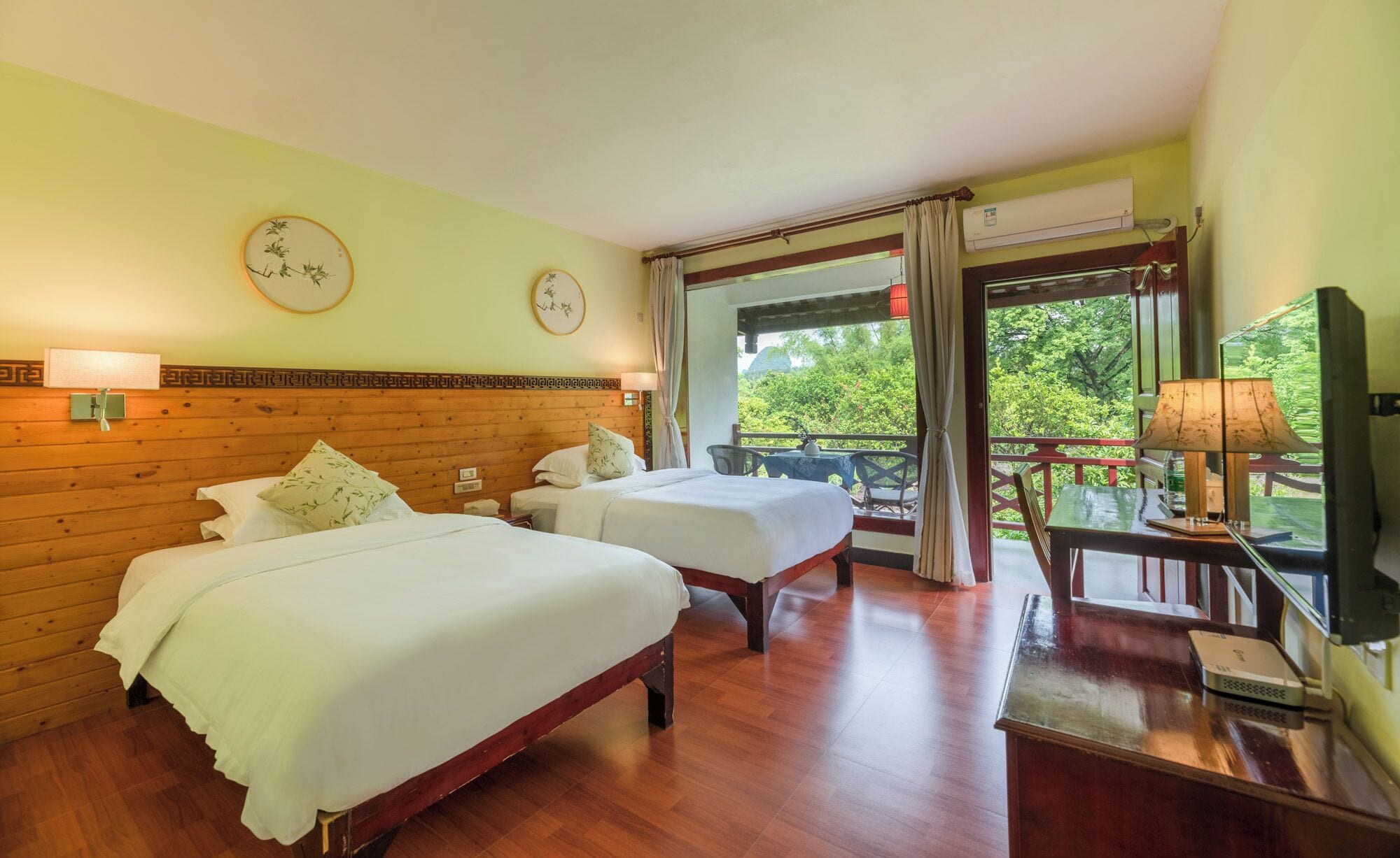 Classic Twin Room, Pool View | Desk, blackout drapes, soundproofing, free cribs/infant beds