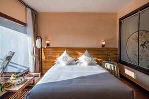 Vierbettzimmer | Hochwertige Bettwaren, Verdunkelungsvorhänge, schallisolierte Zimmer