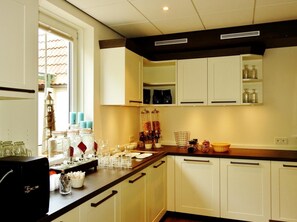 Espresso maker, coffee/tea maker, electric kettle - Hotel Restaurant Molenzicht (Nes)