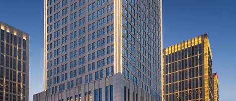 Fachada del alojamiento - Noche