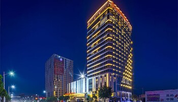 Fachada del alojamiento - Noche