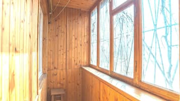 Economy Apartment (Mykilsko-Slobidska Str. 4b 1st floor) | Balcony