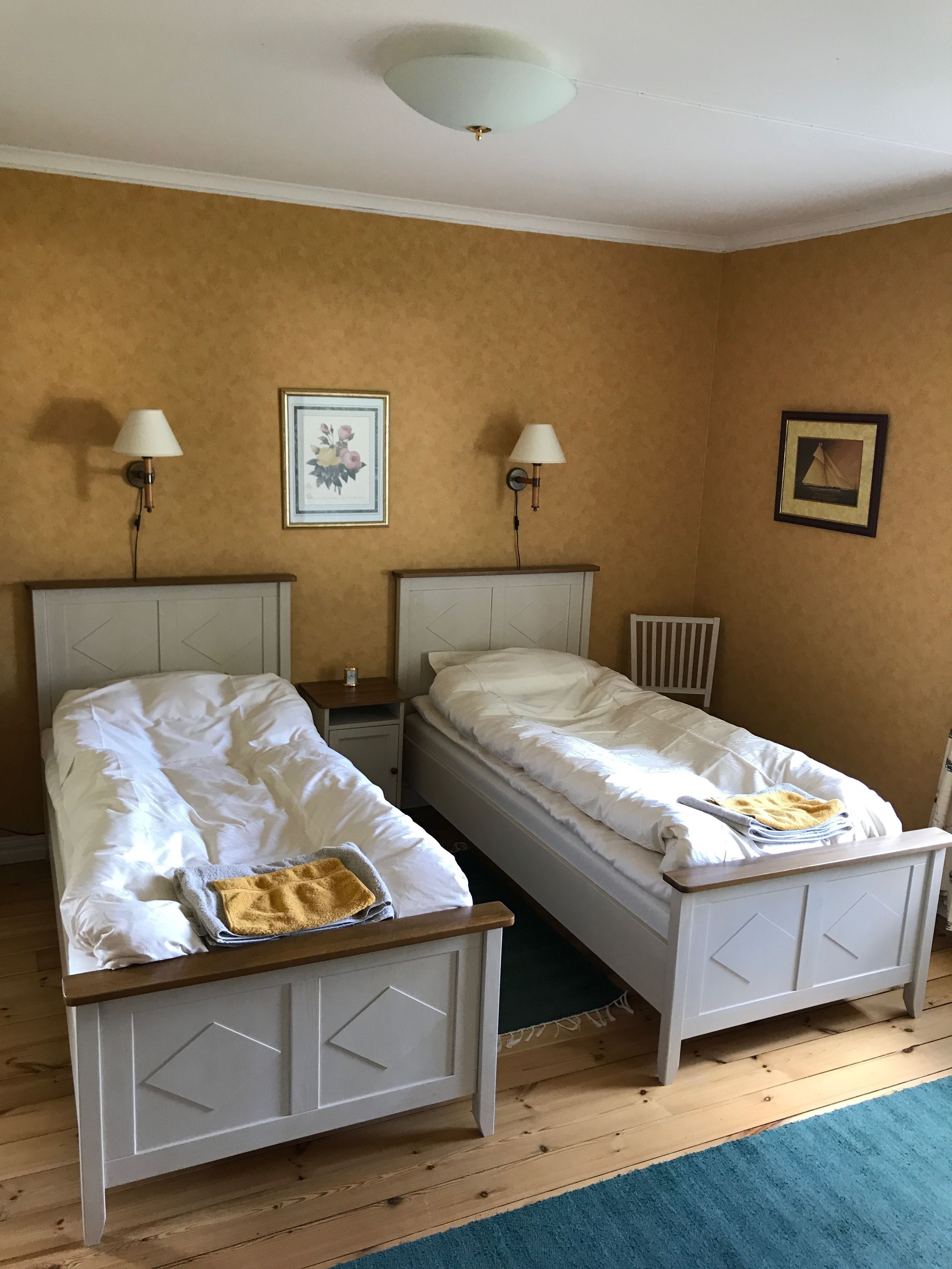 standard twin room, garden view, annex building | premium bedding, desk, iron/ironing board, free wifi