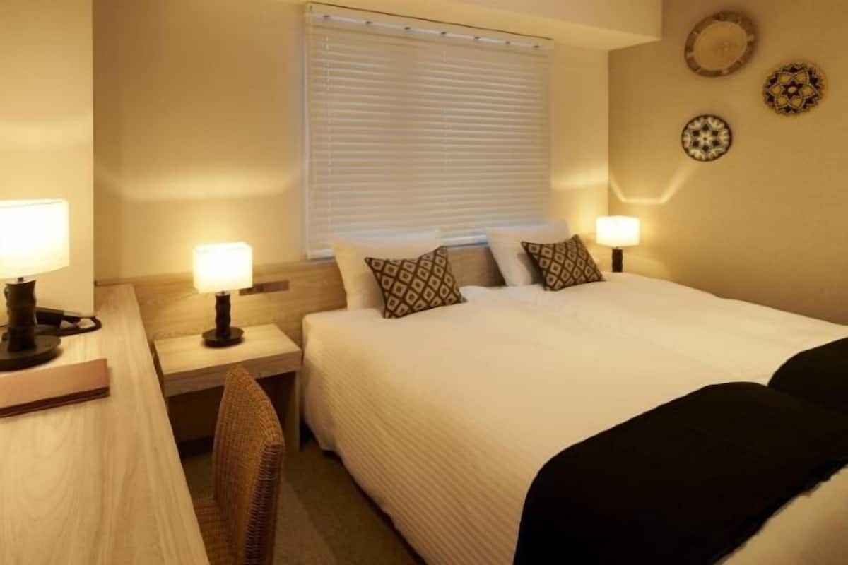 In-room safe, desk, blackout curtains, soundproofing