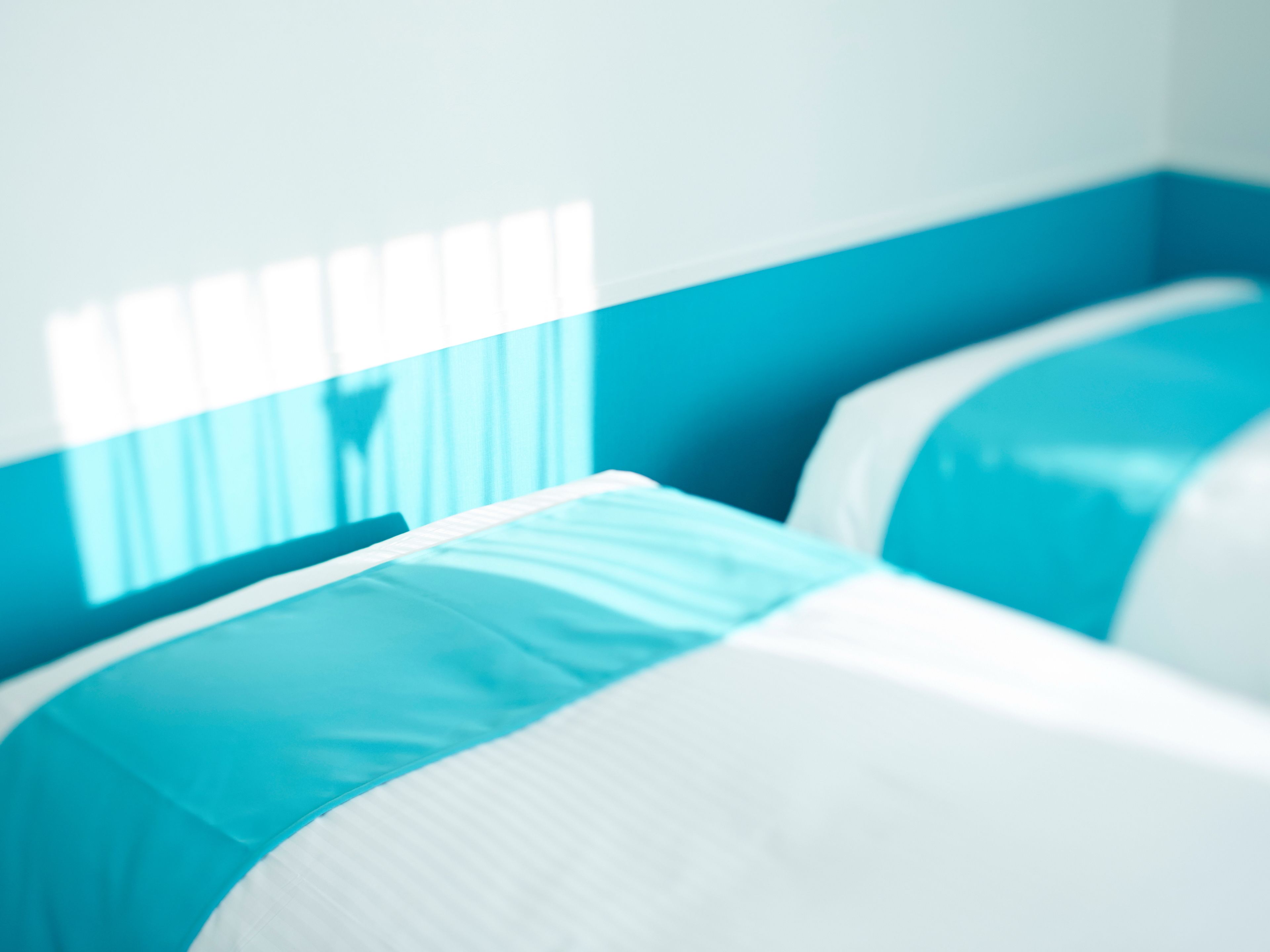 in-room safe, desk, soundproofing, free wifi