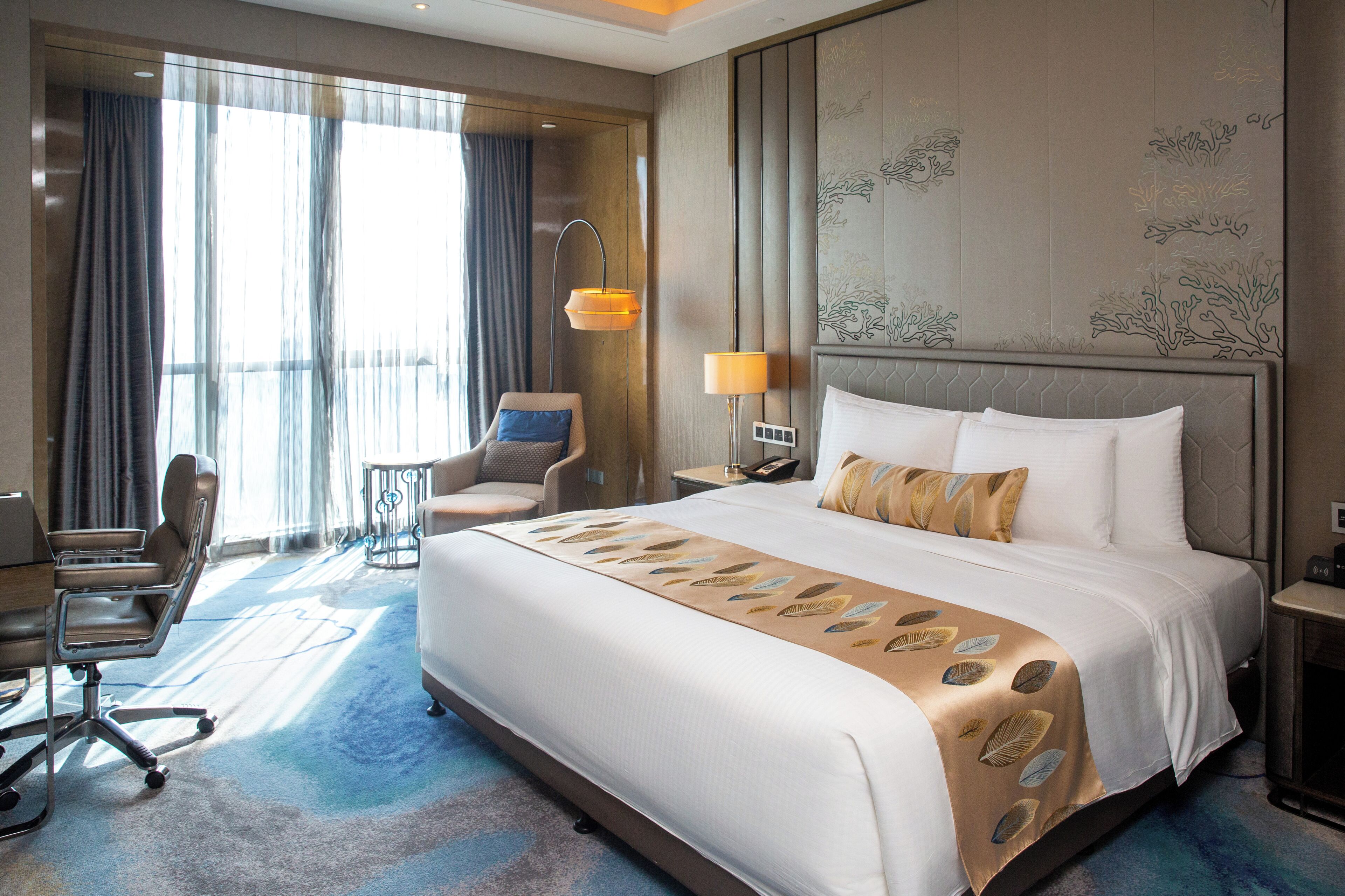 Minibar, coffre-fort, espace de travail pour ordinateurs portables