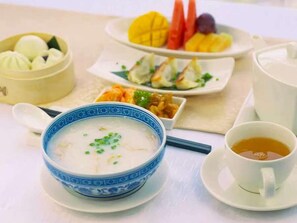 Tägliches Frühstücksbuffet (128 CNY pro Person)