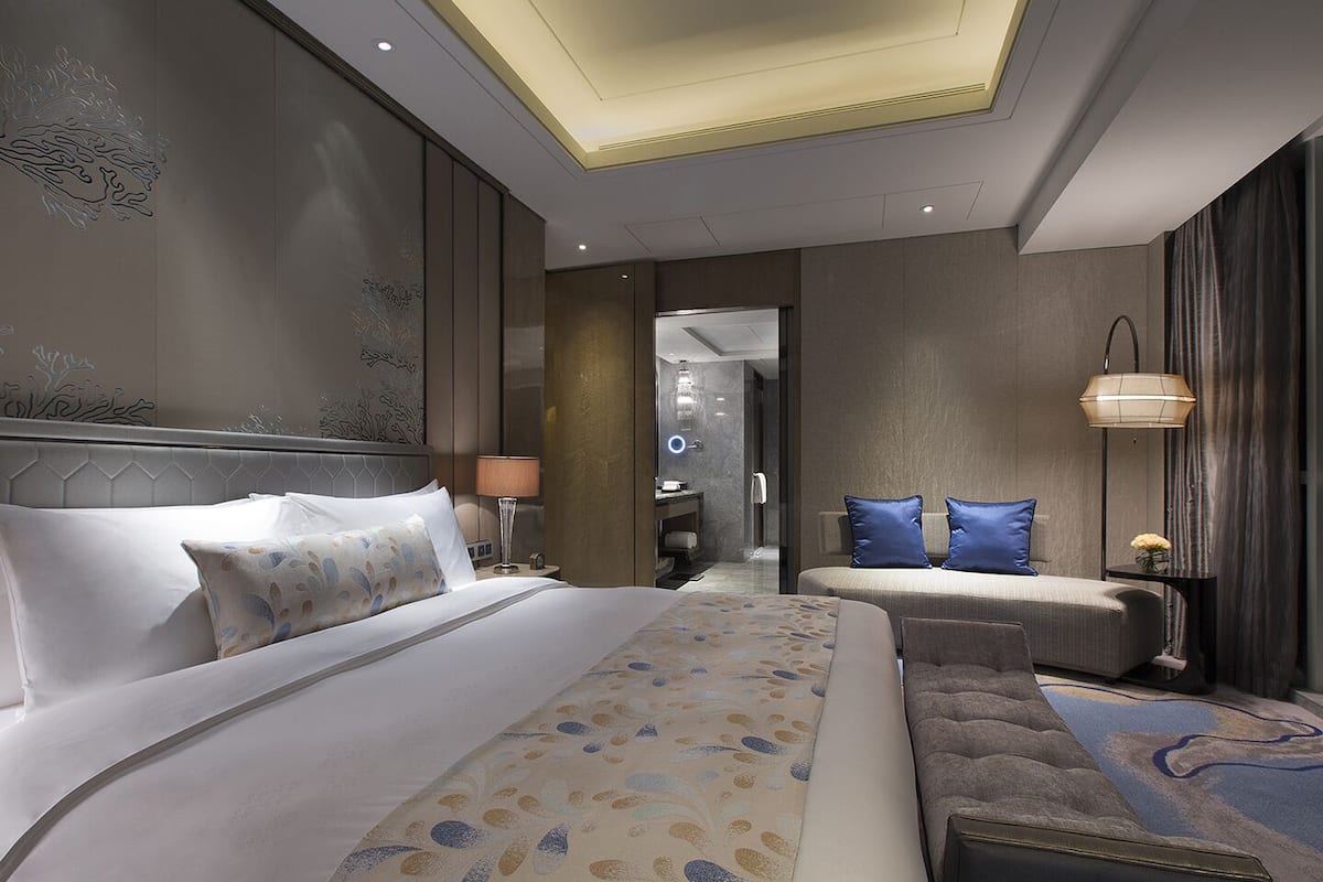 Premium Suite, 1 King Bed, Sea View | Bathroom | Separate tub and shower, towels