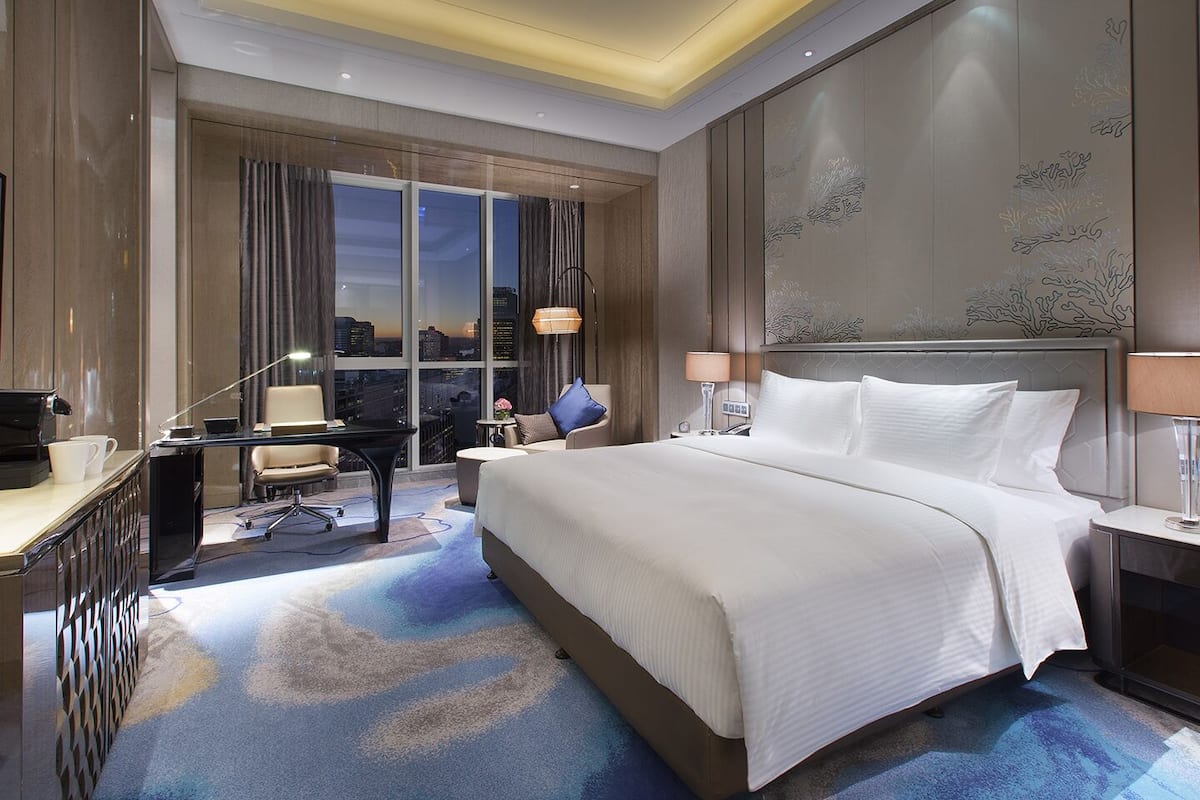 Minibar, coffre-fort, espace de travail pour ordinateurs portables