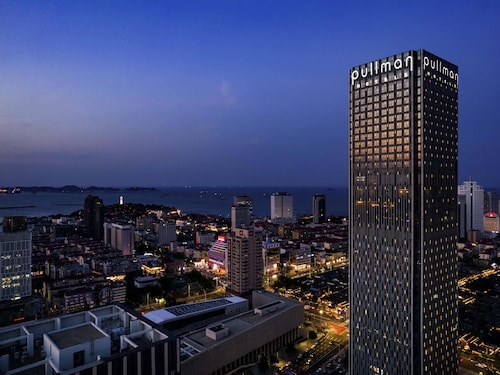 Pullman Yantai Center