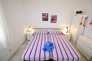 2 Schlafzimmer, Bügeleisen/Bügelbrett, kostenloses WLAN, Bettwäsche