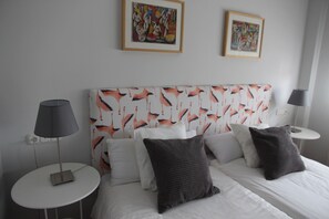 4 quartos, ferros/tábuas de passar roupa, Wi-Fi, roupa de cama