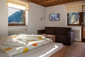 3 bedrooms, travel cot, WiFi, bed sheets - 1. Parseier - Apart Bergland (Kaunertal)