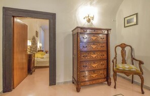 1 Schlafzimmer, Reisekinderbett, kostenloses WLAN, Bettwäsche