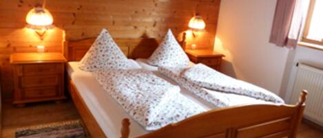 1 chambre, lit parapluie, draps fournis