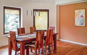 Dining - 4 bedroom stunning home in Purda (Purda)