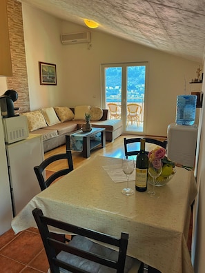 Comfort Apartment, 1 Bedroom, Terrace, Sea View | Living room