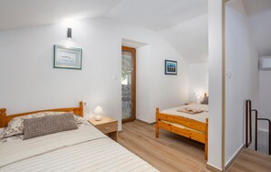 2 bedrooms, free WiFi, bed sheets