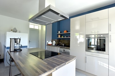 Comoda casa para 4 personas en un antiguo molino junto ol rio