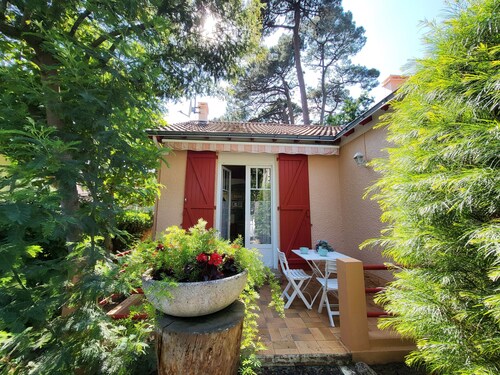 Charming Villa 500m from Beach with Garden and Terrace in Saint-Brevin-L'Océan