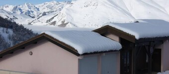 LES 2 ALPES ARC EN CIEL B109 LE MAJA 50m from the slopes (Petit Plan sector)