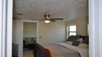 1 habitación, escritorio, tabla de planchar con plancha y wifi gratis