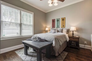 4 Schlafzimmer, Bügeleisen/Bügelbrett, WLAN, Bettwäsche