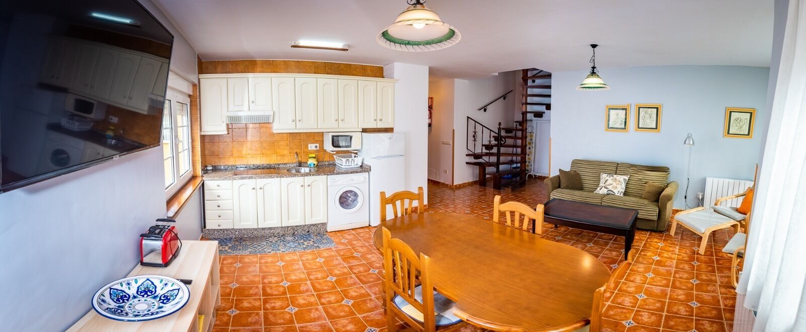 dúplex 2 dormitorios 4/5 personas | living area | 32-inch flat-screen tv with cable channels, tv