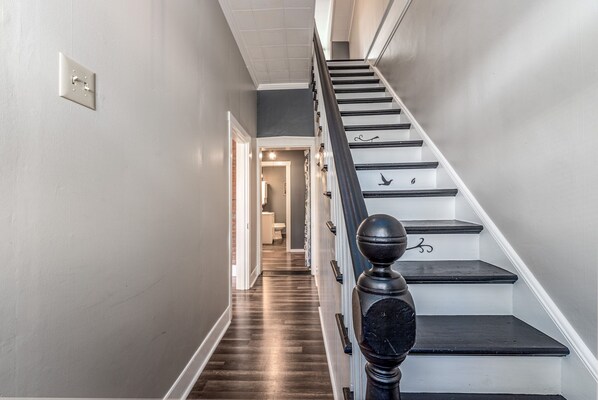 Interior - Amazing historic home from 1860! (St Charles)