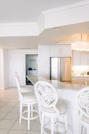 Fridge, microwave, oven, stovetop - Newly Renovated Gulf Front Gorgeous Views in St. Maarten from the 10th floor! (Destin)