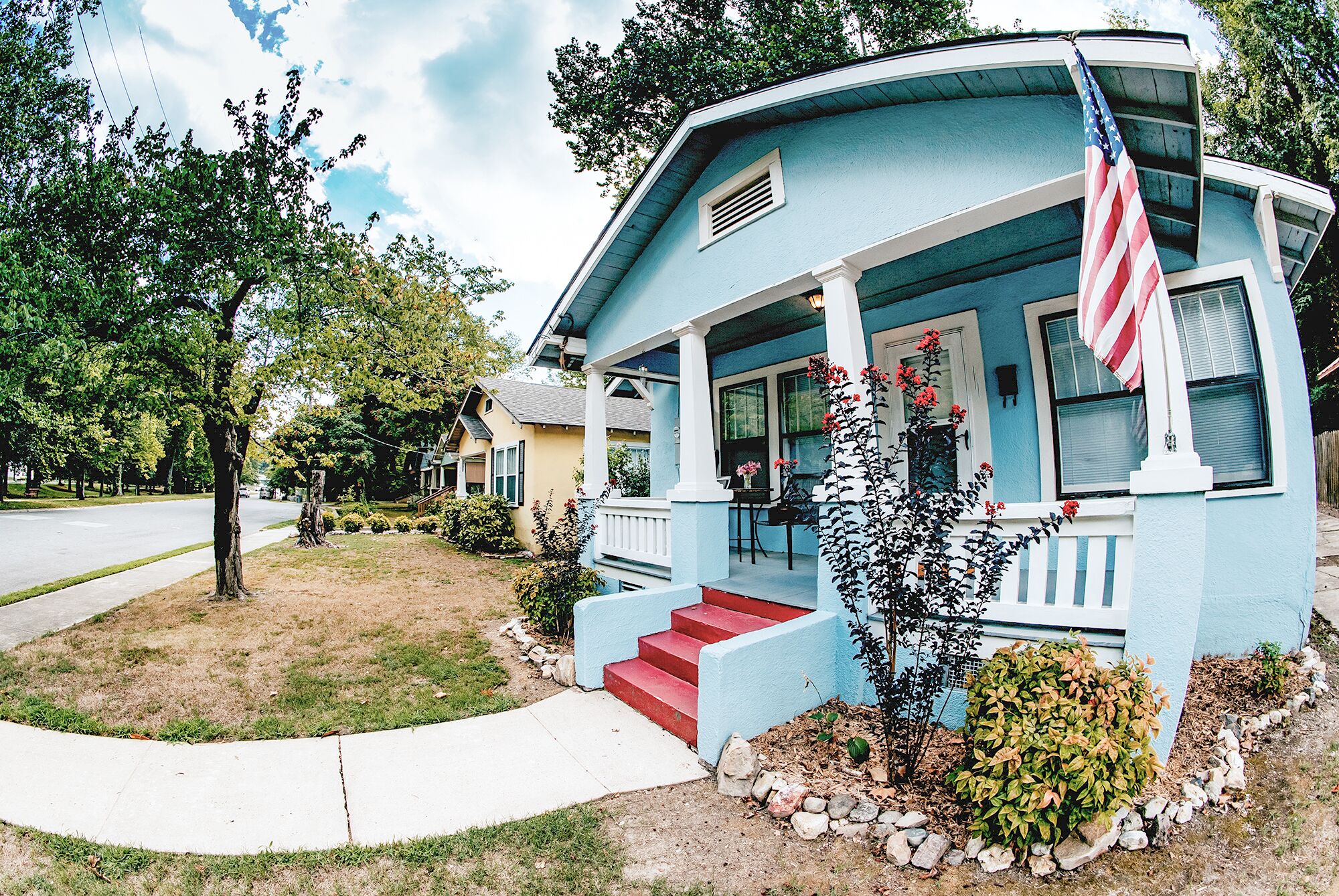 Sky House - In The Heart of Downtown Hot Springs!