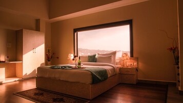 클래식룸, 킹사이즈침대 1개, 금연, 계곡 전망 | 고급 침구, 책상, 노트북 작업 공간, 암막  커튼