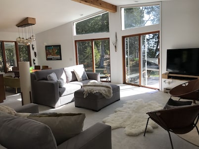 Lake-House With The Best View Of Cana Island And It's Lighthouse You Can Find!