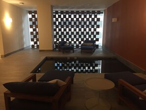 Piscine couverte, piscine extérieure