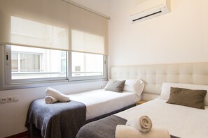 2 bedrooms, iron/ironing board, travel crib, free WiFi