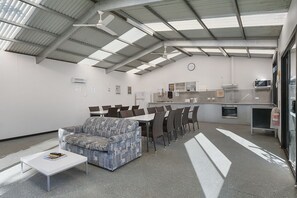 Pet-friendly - Port Broughton Tourist Park (Port Broughton)