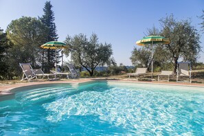 Piscina stagionale all'aperto