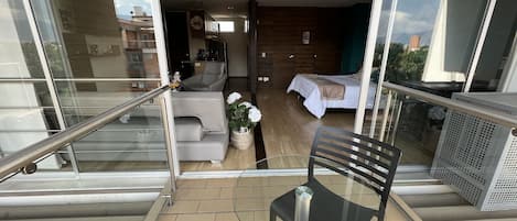 1 bedroom, laptop workspace, iron/ironing board, free WiFi