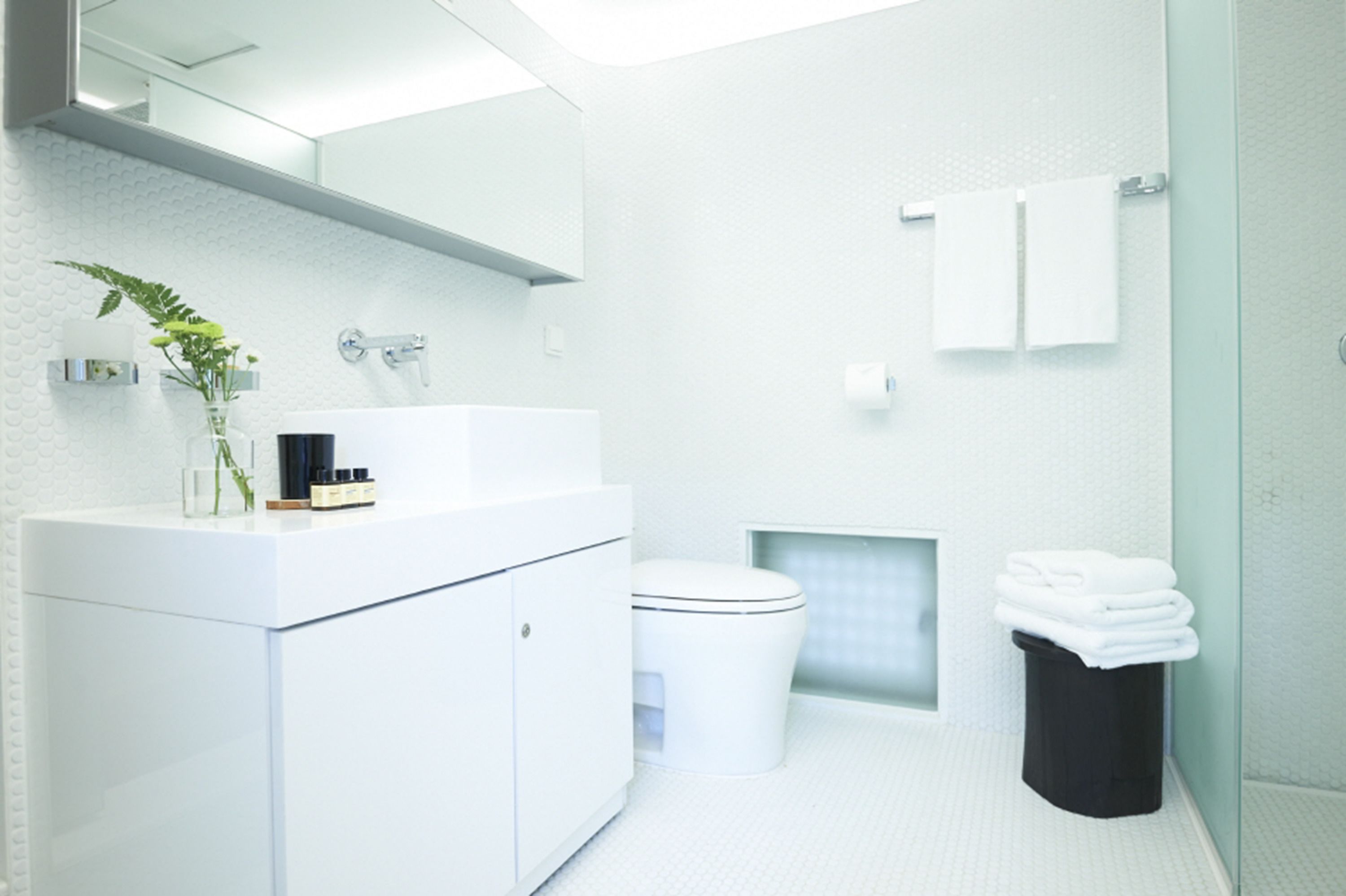 palhoidangjaesa | bathroom | shower, free toiletries, hair dryer, towels