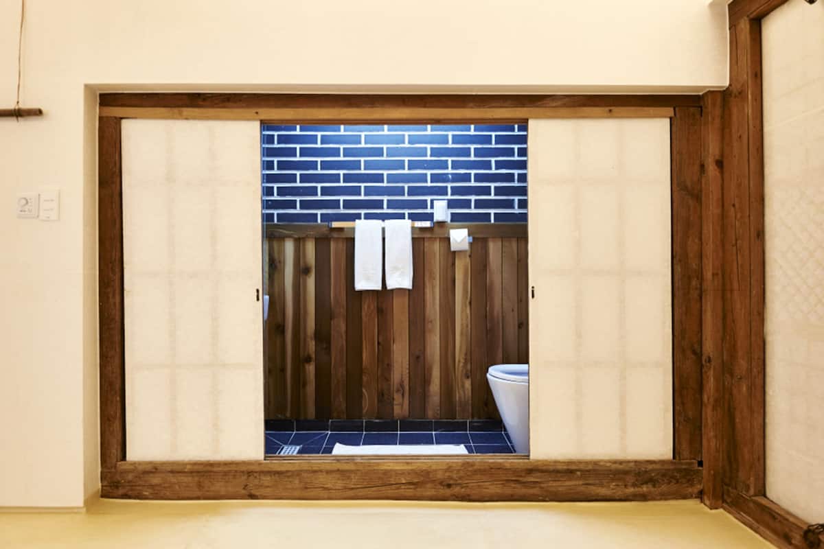 gyenam house (sarangchae) | bathroom | shower, free toiletries, hair dryer, towels