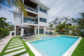 Outdoor pool, a heated pool - Anna Maria Island Waterfront house with private pool, spa, elevator and dock (Anna Maria Island)