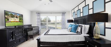 6 chambres, coffres-forts dans les chambres, bureau